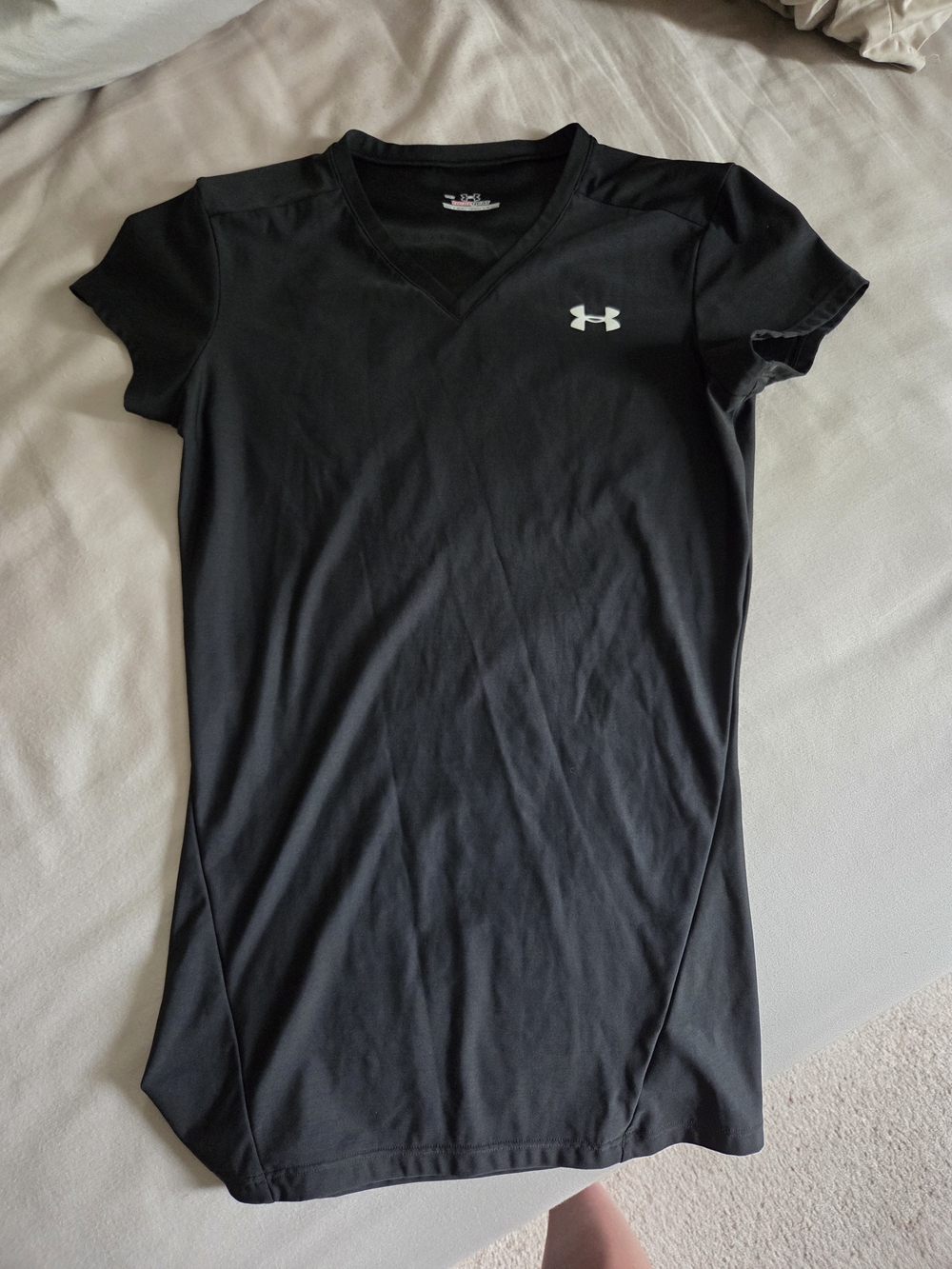 Under Armour Women's Black V-Neck Performance Tee